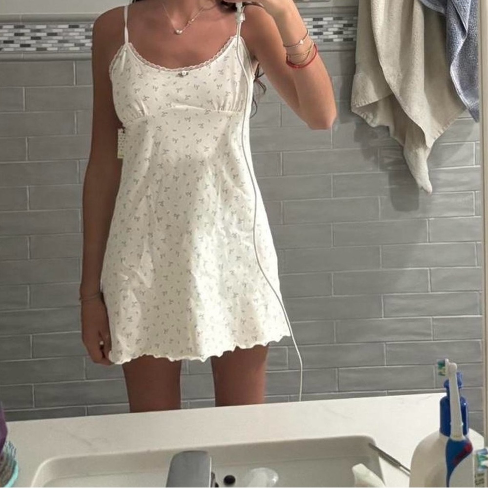 Forever 21 Vanilla Multi Slip Dress